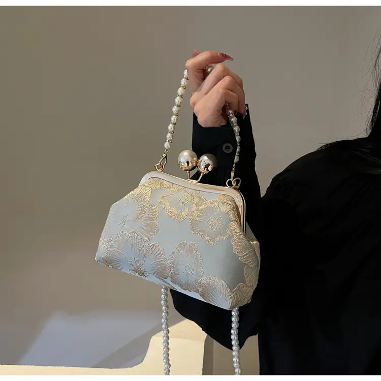 Gold Embroidered Handbag for Women 2025 New Fashion — feature 9