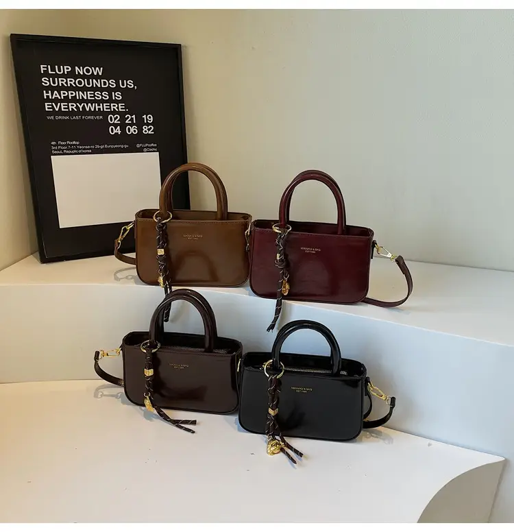 Retro Brown Leather Shoulder Bag for Women 2025 — feature 1