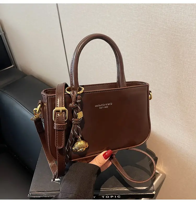 Retro Brown Leather Shoulder Bag for Women 2025 — feature 33