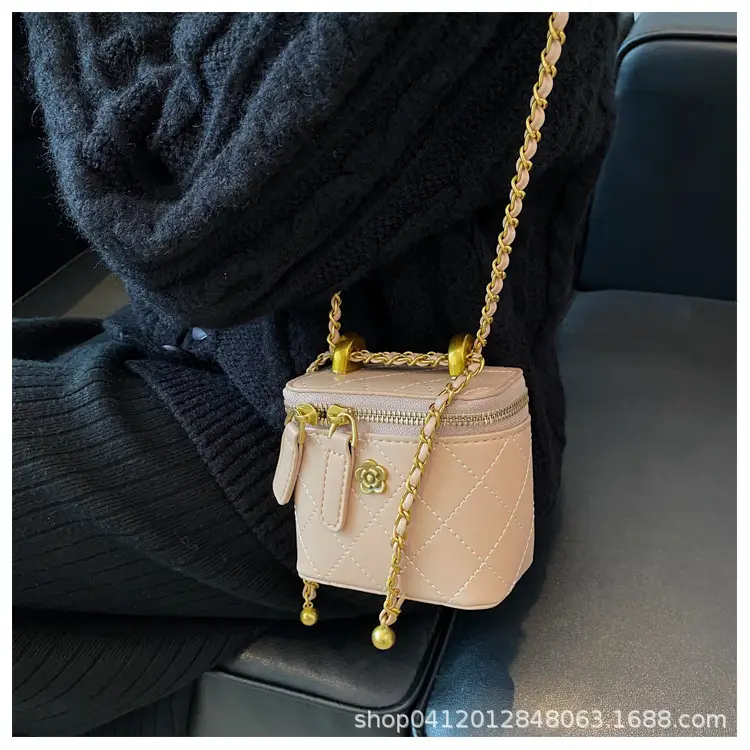 White Quilted Mini Shoulder Bag with Gold Chain — feature 9