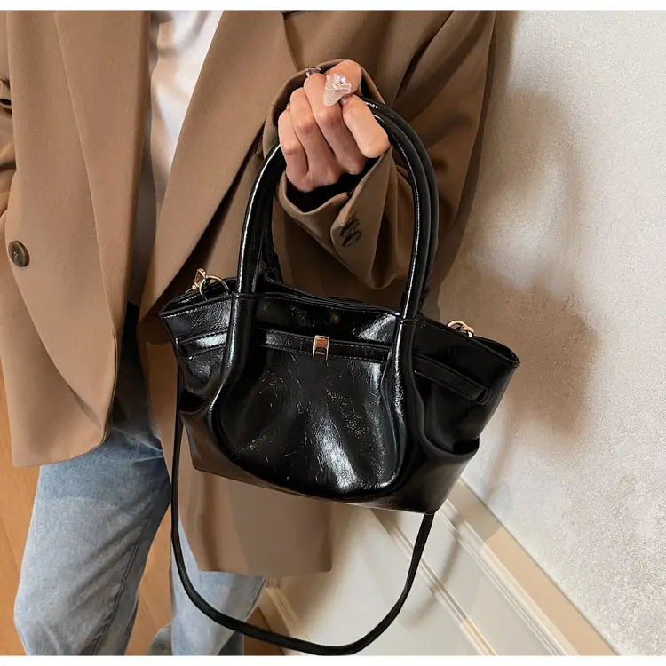 2026 Retro Brown Leather Shoulder Bag with Handle — feature 18