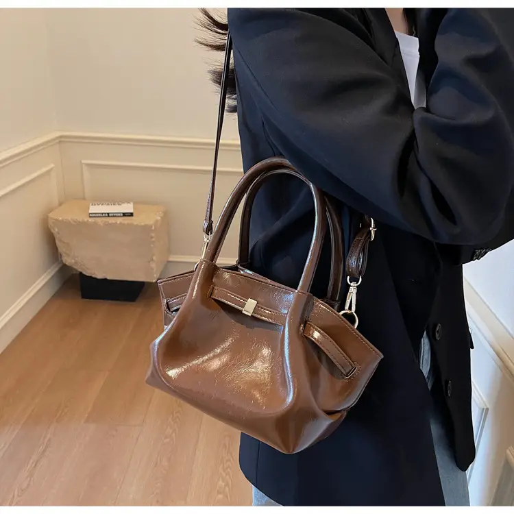 2026 Retro Brown Leather Shoulder Bag with Handle — feature 25