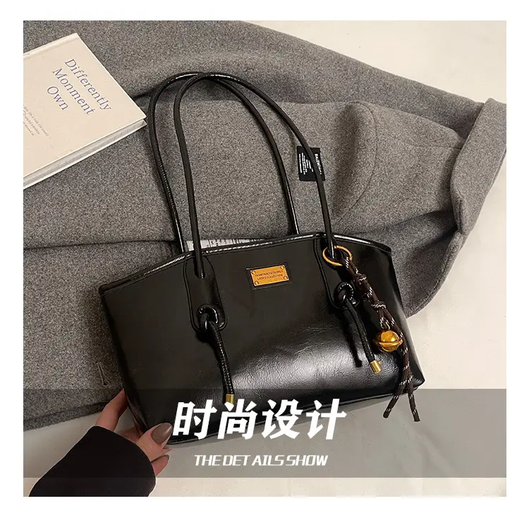 Black Leather Shoulder Tote Bag for Women 2025 — feature 3