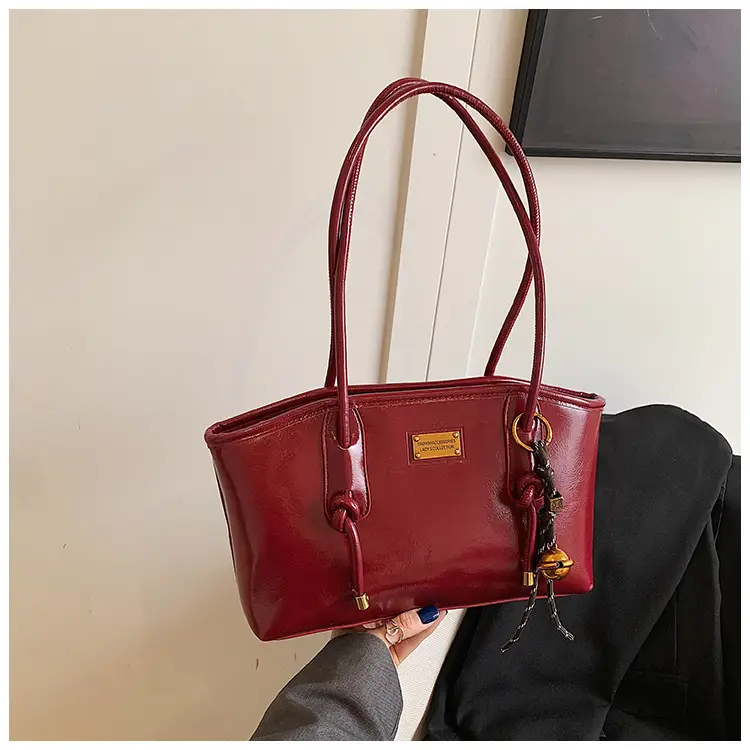 Black Leather Shoulder Tote Bag for Women 2025 — feature 30