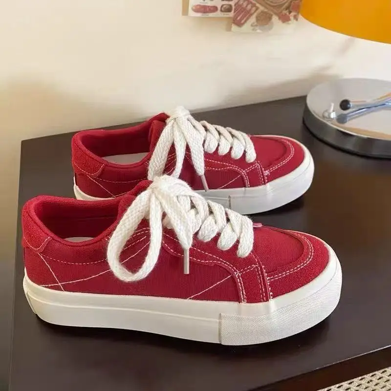 Light Hong Kong Style Red Breathable Canvas Shoes Women's 2025 Spring New Explosions Low-top Casual Board Shoes Hong Kong Flavor Ins - Image 4