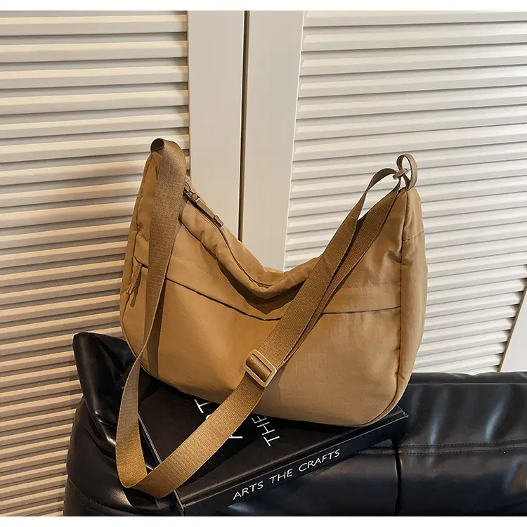 Women's Large Capacity Navy Blue Shoulder Crossbody Bag — feature 28