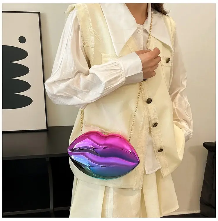 Lip-Shaped Gold Crossbody Bag for Women — feature 13
