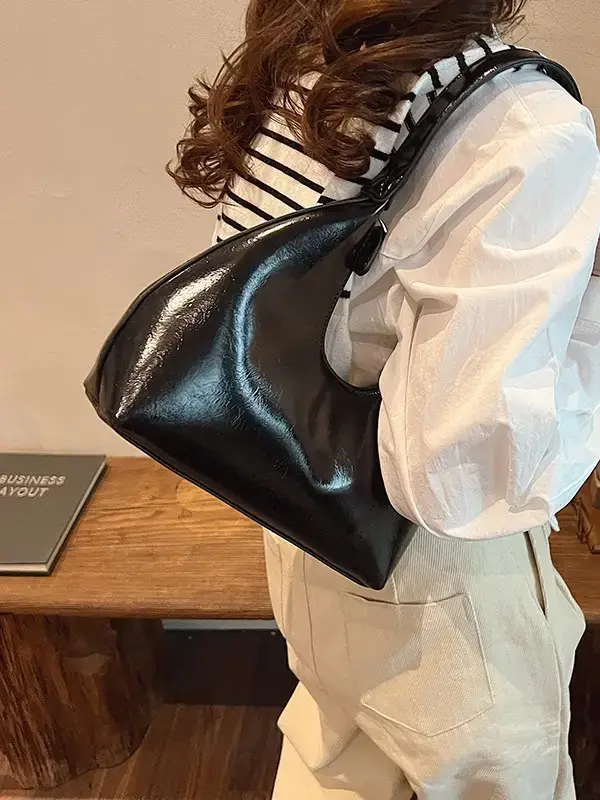 Red Women's Shoulder Bag 2025 Casual Elegant Design - Image 13