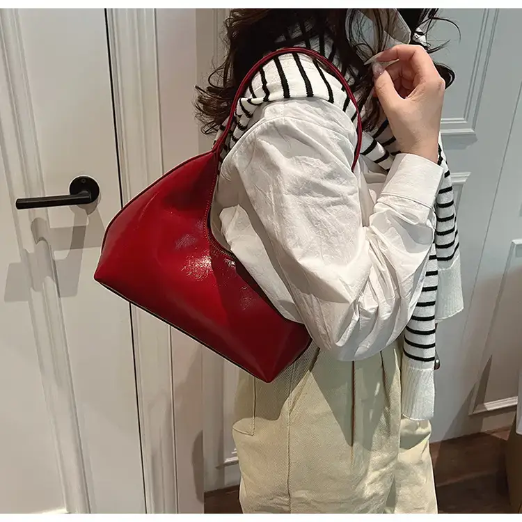 Red Women's Shoulder Bag 2025 Casual Elegant Design — feature 24