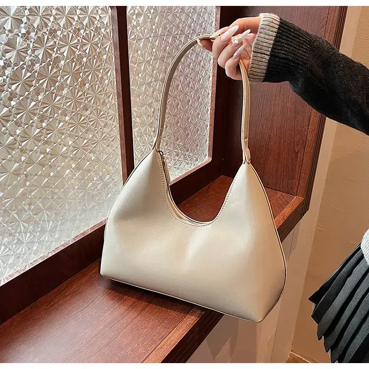 Red Women's Shoulder Bag 2025 Casual Elegant Design — feature 9
