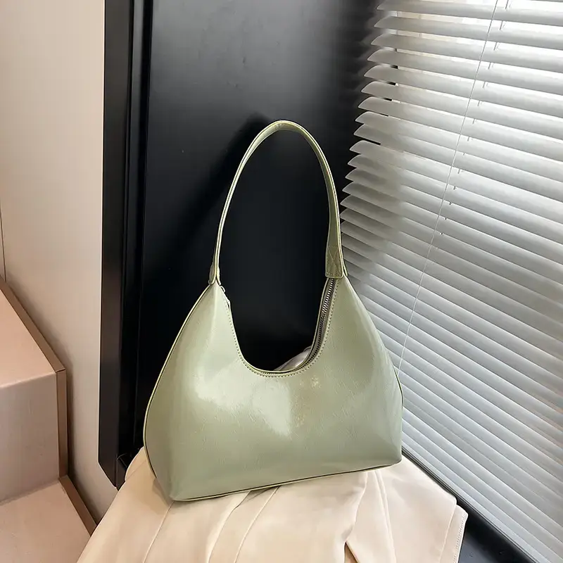 Red Women's Shoulder Bag 2025 Casual Elegant Design - Image 7