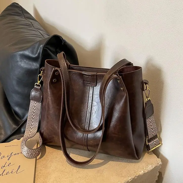 Retro Brown Leather Tote Bag Large Capacity Women - Image 8