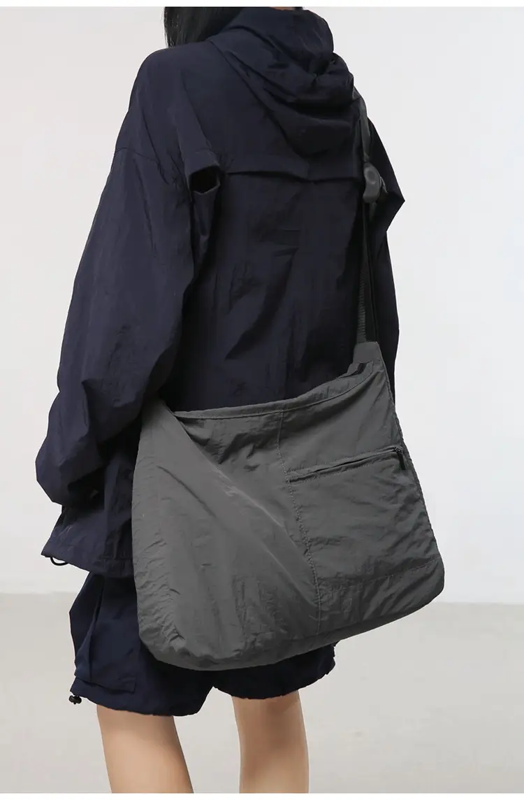 Women's Large Capacity Japanese Luggage Shoulder Bag Black — feature 17