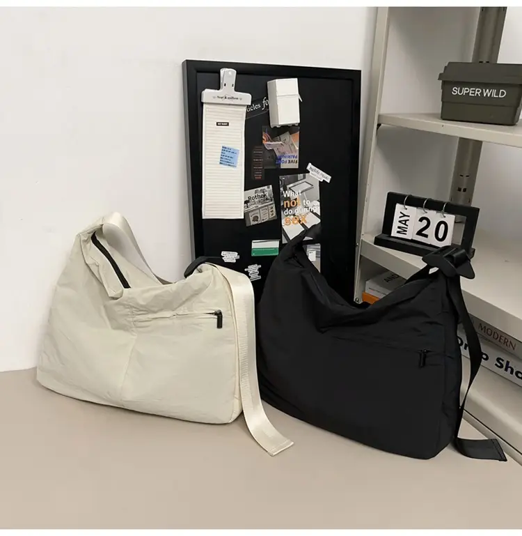 Women's Large Capacity Japanese Luggage Shoulder Bag Black — feature 21