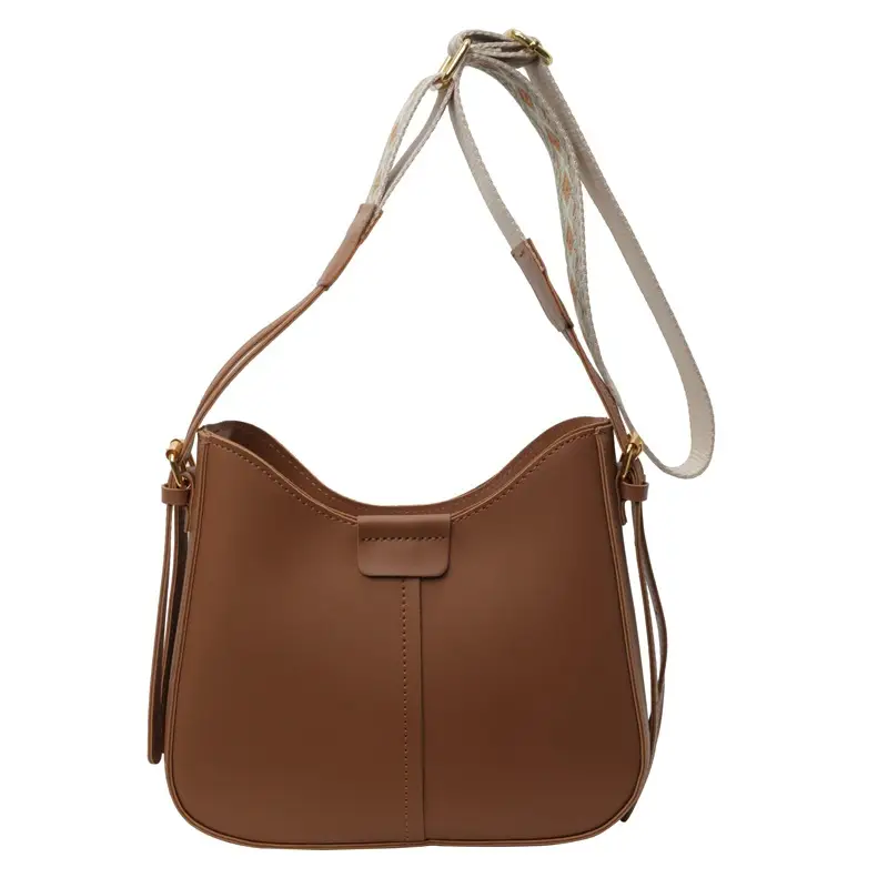 Korean Style Black Bucket Bag with Wide Strap - Image 3