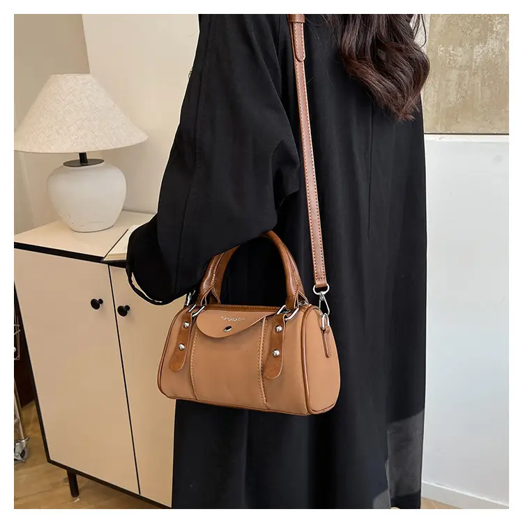 Women Cross-Border Luxury Brown Shoulder Bag 2026 — feature 11