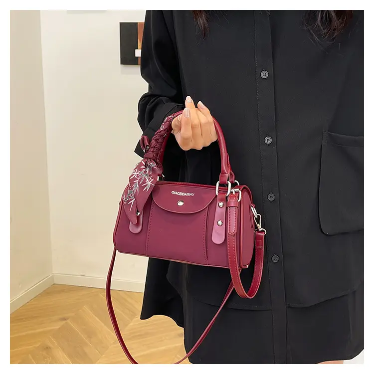 Women Cross-Border Luxury Brown Shoulder Bag 2026 — feature 22