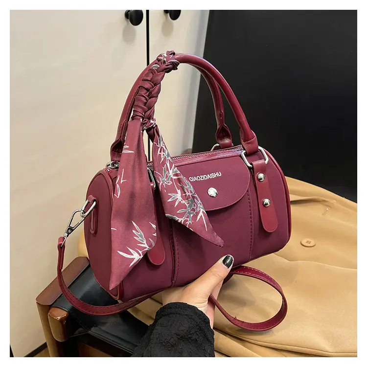 Women Cross-Border Luxury Brown Shoulder Bag 2026 — feature 32