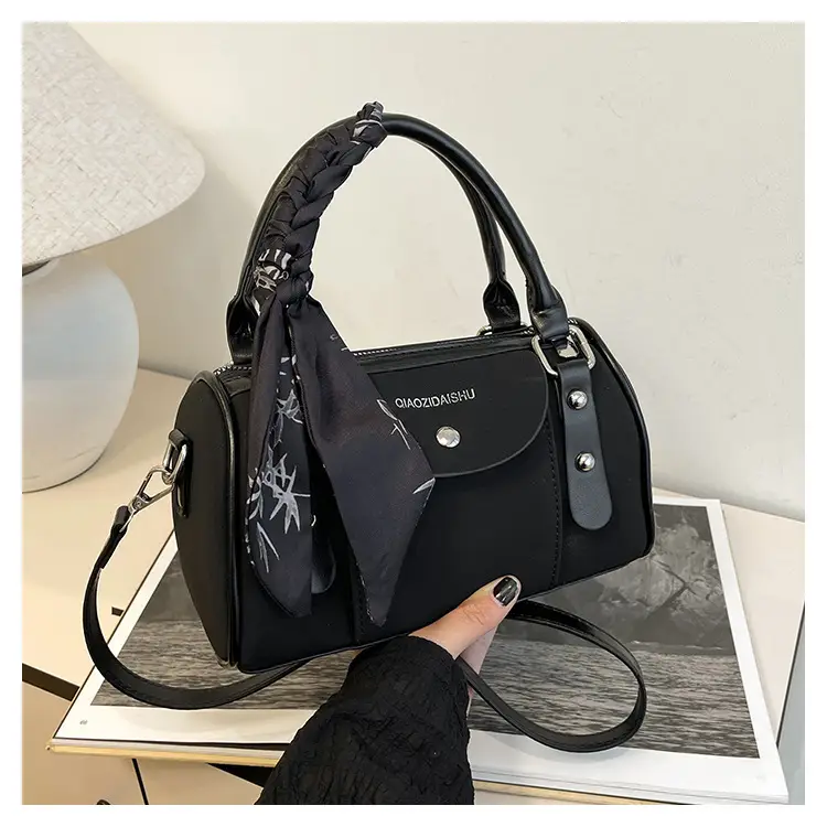 Women Cross-Border Luxury Brown Shoulder Bag 2026 — feature 33