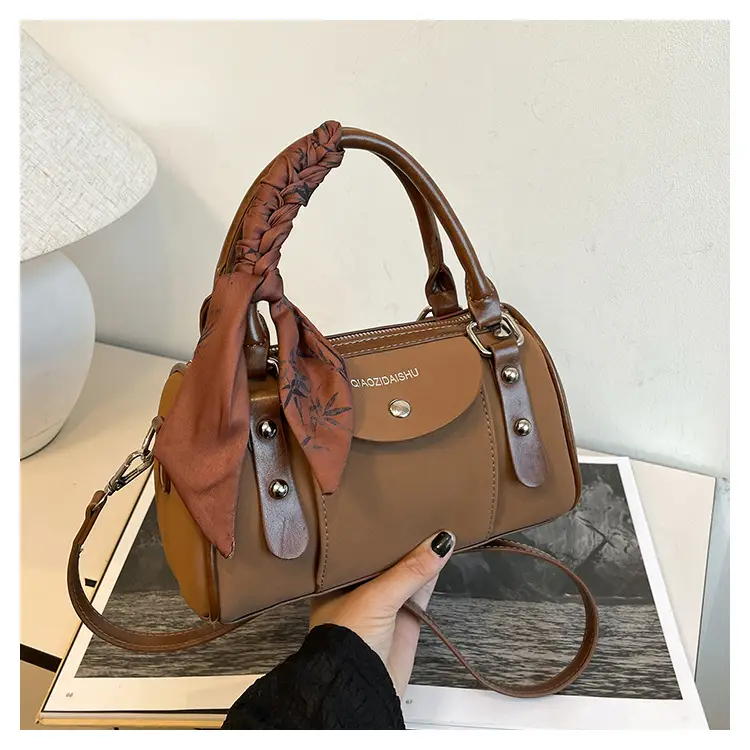 Women Cross-Border Luxury Brown Shoulder Bag 2026 — feature 36