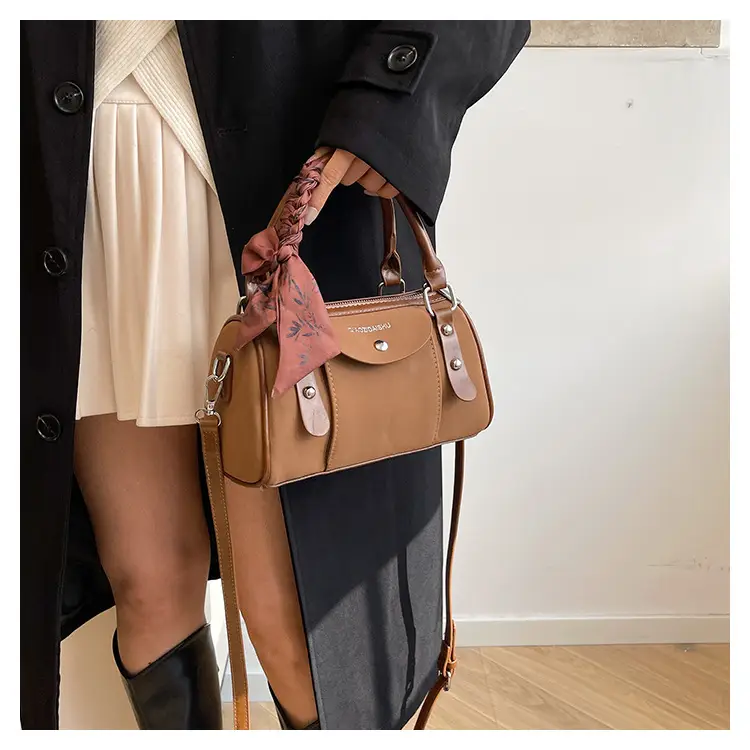 Women Cross-Border Luxury Brown Shoulder Bag 2026 — feature 7
