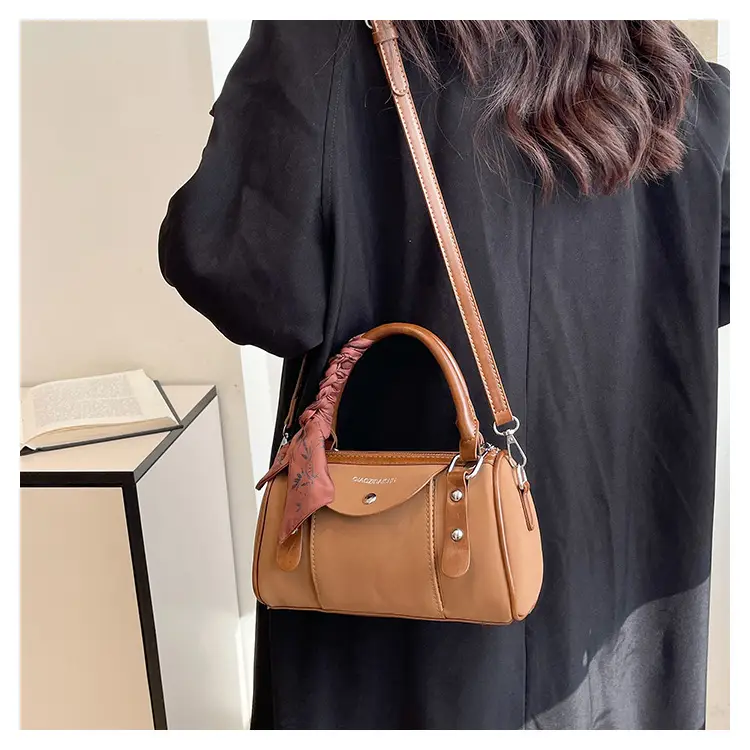 Women Cross-Border Luxury Brown Shoulder Bag 2026 — feature 8