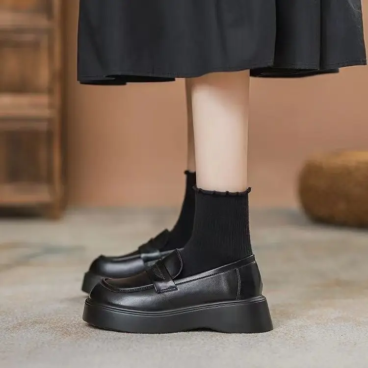 Jk Uniform Small Leather Shoes for Women 2025 New Spring Soft-Soled Campus Loafers Ins Versatile Soft Leather Flats Thick-Soled — feature 3