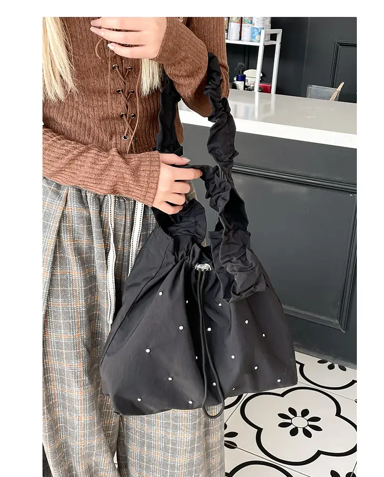 Black Pleated Shoulder Bag for Women 2025 New Arrival — feature 15