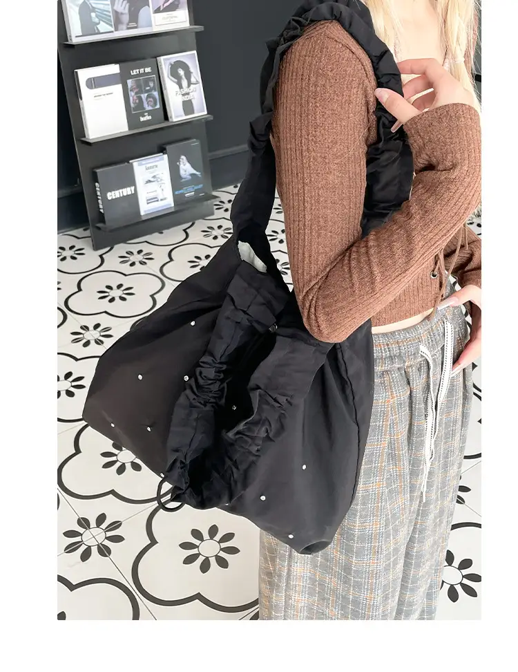 Black Pleated Shoulder Bag for Women 2025 New Arrival — feature 17