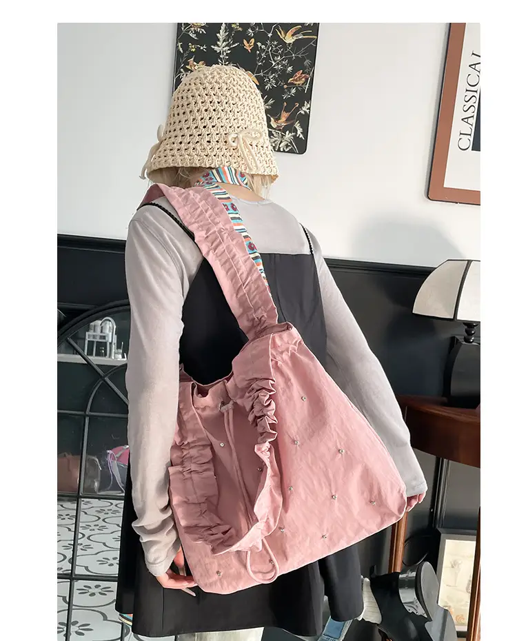 Black Pleated Shoulder Bag for Women 2025 New Arrival — feature 31