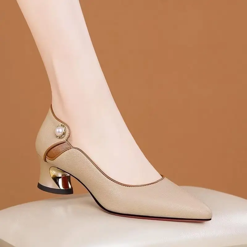 Women's Pointed Leather Heels Spring 2025 - Image 4