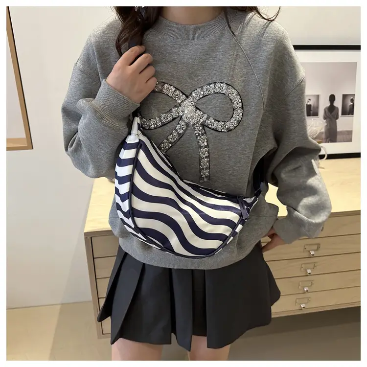 Women Casual Striped Shoulder Crossbody Bag Large Capacity — feature 28