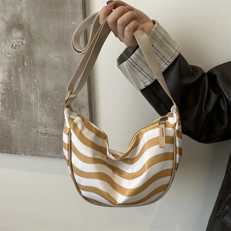 Women Casual Striped Shoulder Crossbody Bag Large Capacity