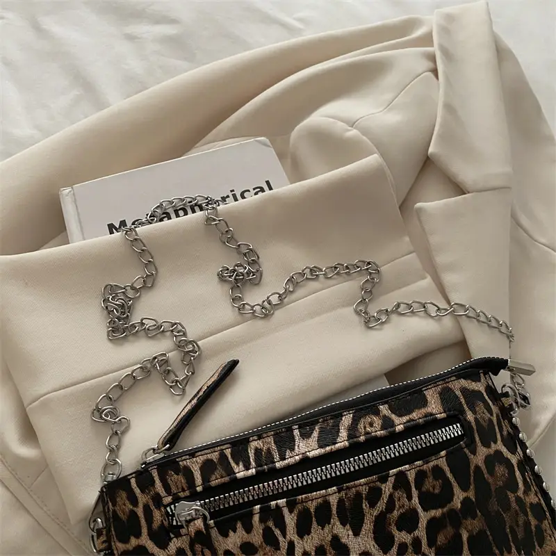 Women's Leopard Print Chain Shoulder Bag 2026 - Image 10