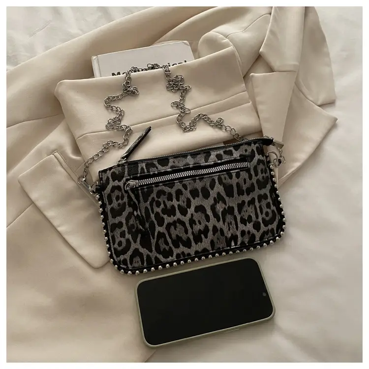 Women's Leopard Print Chain Shoulder Bag 2026 — feature 14