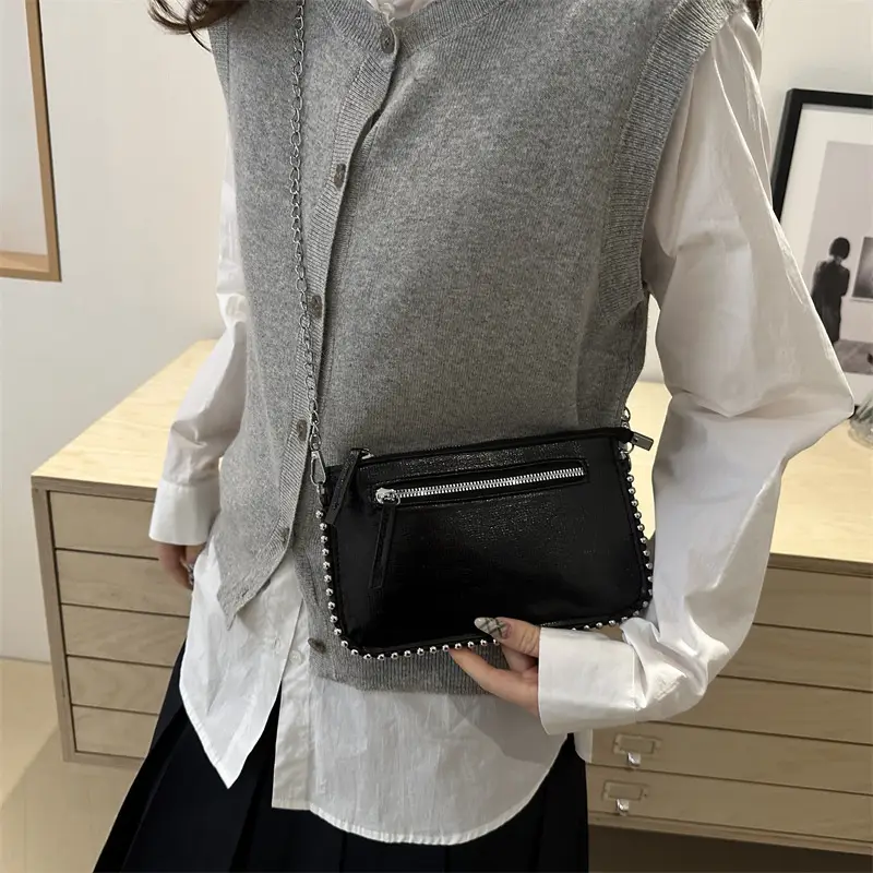 Women's Leopard Print Chain Shoulder Bag 2026 - Image 4