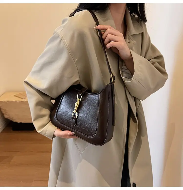 Black French Retro Shoulder Bag for Women 2025 — feature 17