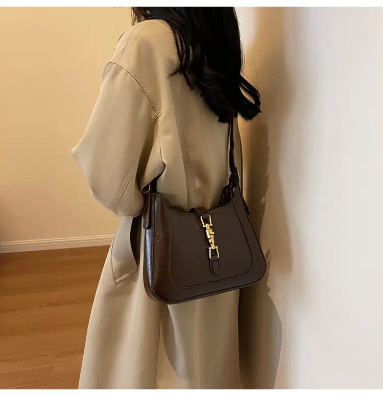 Black French Retro Shoulder Bag for Women 2025 — feature 18