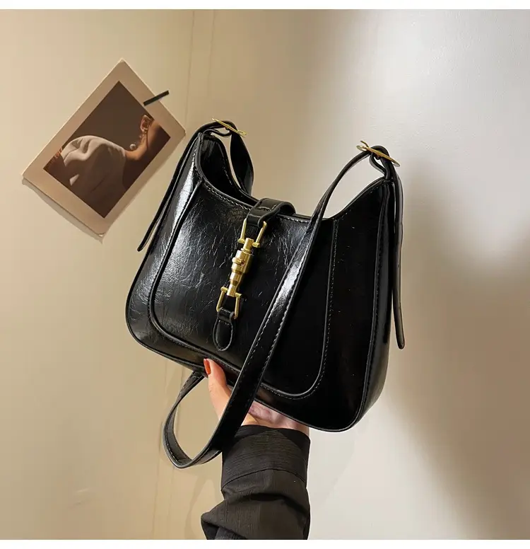 Black French Retro Shoulder Bag for Women 2025 — feature 31