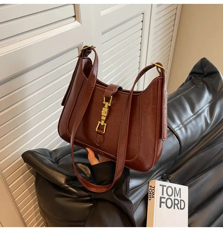 Black French Retro Shoulder Bag for Women 2025 — feature 33