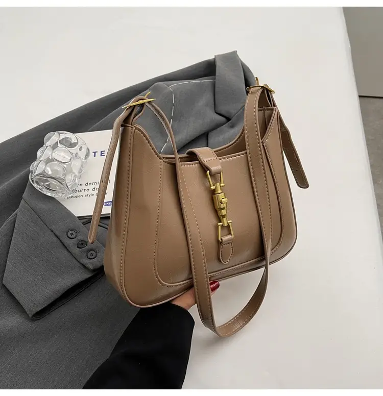 Black French Retro Shoulder Bag for Women 2025 — feature 35