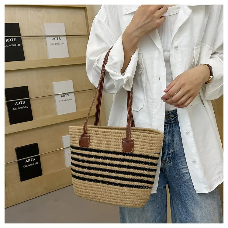 Women Woven Straw Shoulder Bag Large Capacity 2026 — feature 12