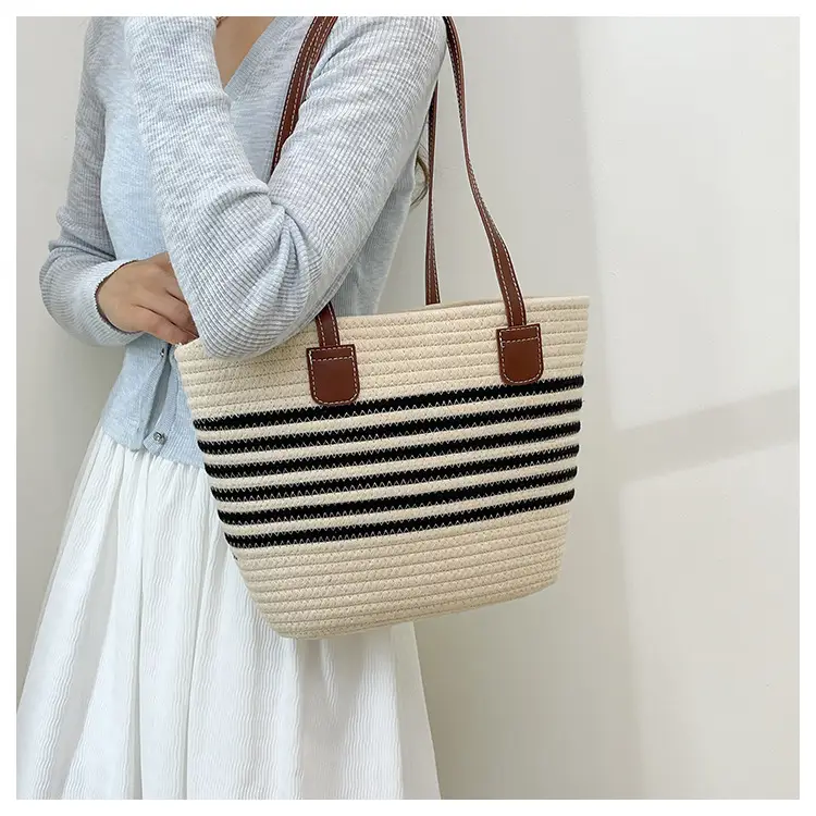 Women Woven Straw Shoulder Bag Large Capacity 2026 — feature 7