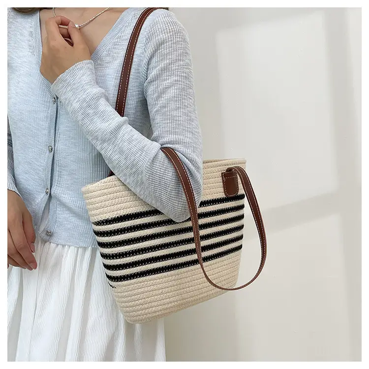 Women Woven Straw Shoulder Bag Large Capacity 2026 — feature 8