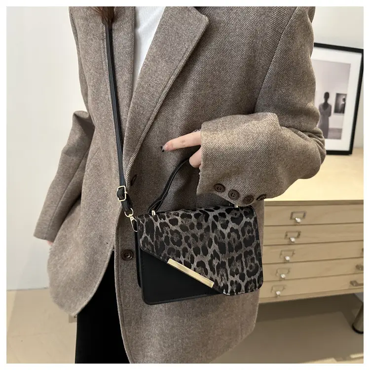 Leopard Print Shoulder Bag Women Casual 2025 Spring — feature 10