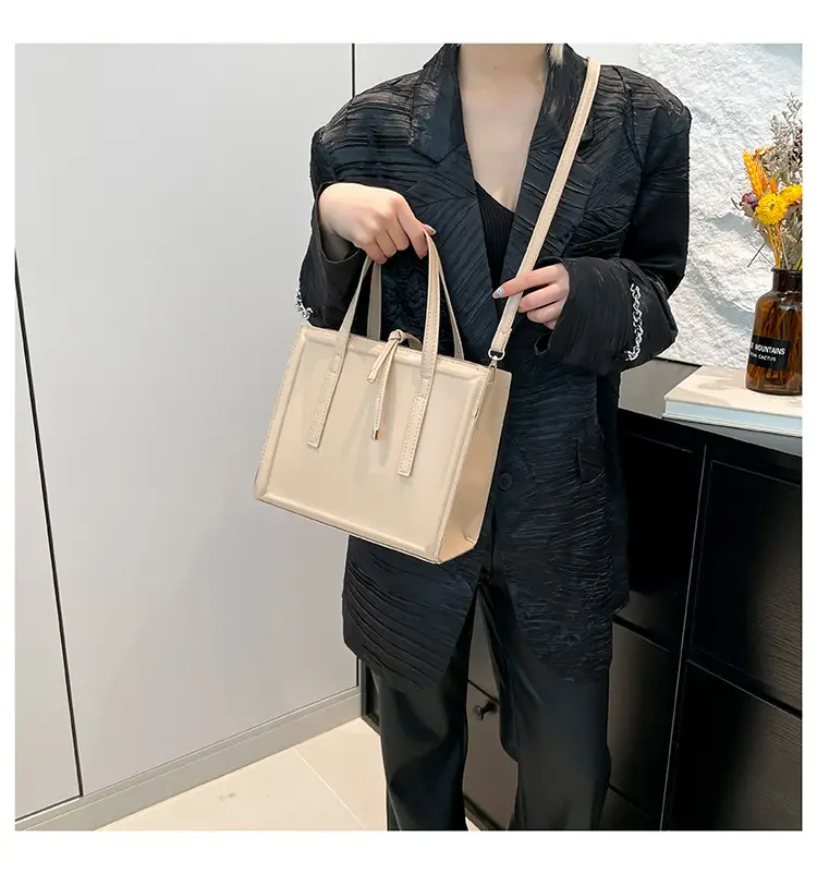 Korean Style Women's Large Capacity Tote Bag — feature 17