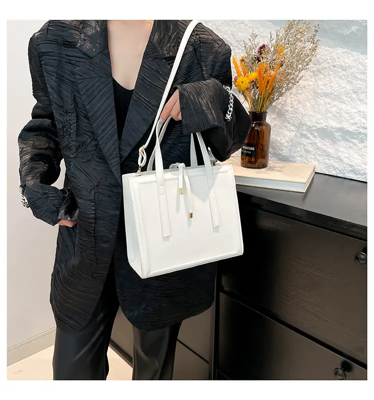 Korean Style Women's Large Capacity Tote Bag — feature 19