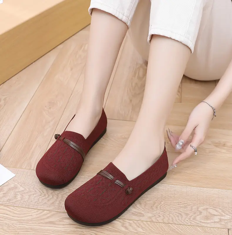 Spring New Style Old Beijing Cloth Shoes for Women, Fly-Knit Breathable Casual Loafers, Comfortable Slip-On Shoes for Middle-Aged and Elderly Mothers — feature 16