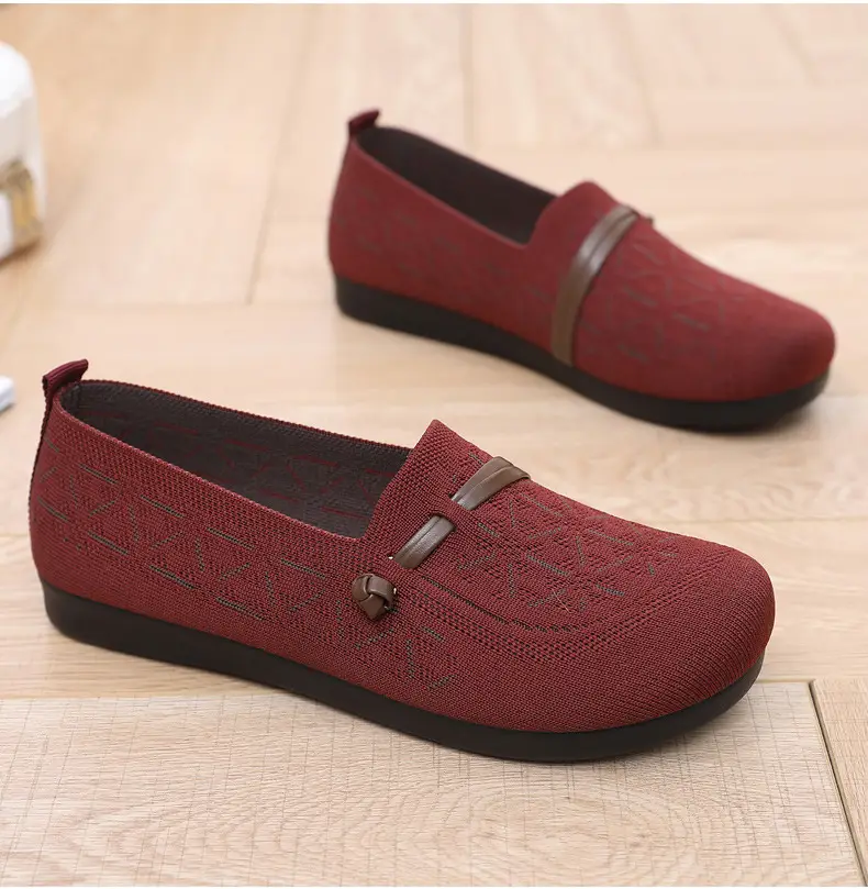 Spring New Style Old Beijing Cloth Shoes for Women, Fly-Knit Breathable Casual Loafers, Comfortable Slip-On Shoes for Middle-Aged and Elderly Mothers — feature 35