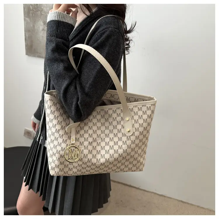 Women's Large Capacity Underarm Bag with Leather Strap — feature 19